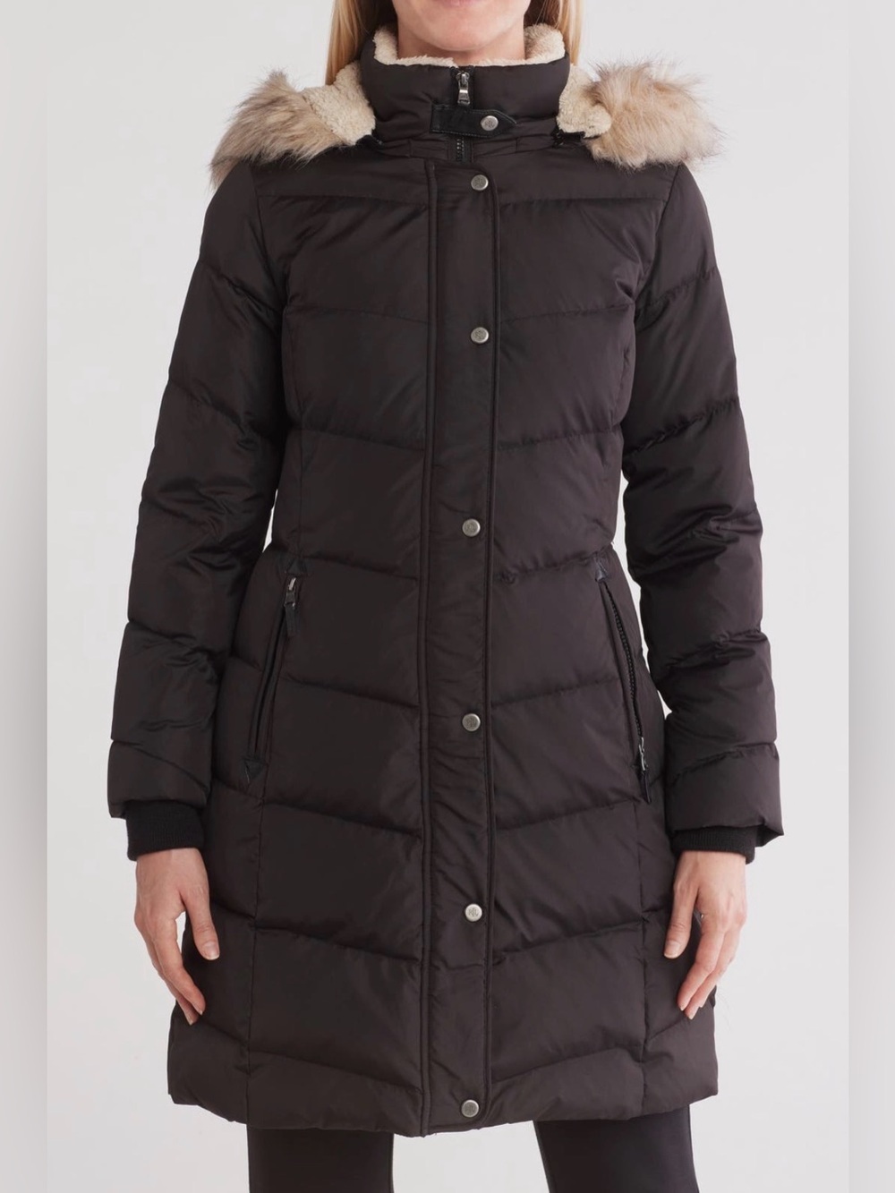 Ralph Lauren Women's Black Quilted Down Coat with Faux Fur Trim Hood - Picture 16 of 16